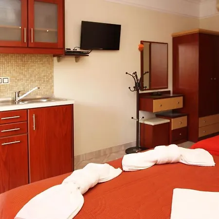 Golden Sun Guest house Potamia (Thasos)